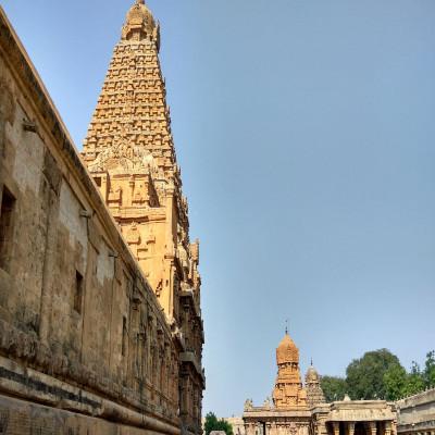 Brihadeeswarar Temple Travel